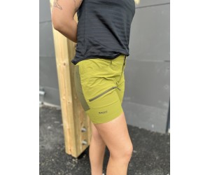 Bergans Cecilie Mtn softshell shorts/Trail Green